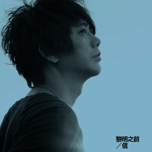 美女走光露出乳头被挤奶网站
